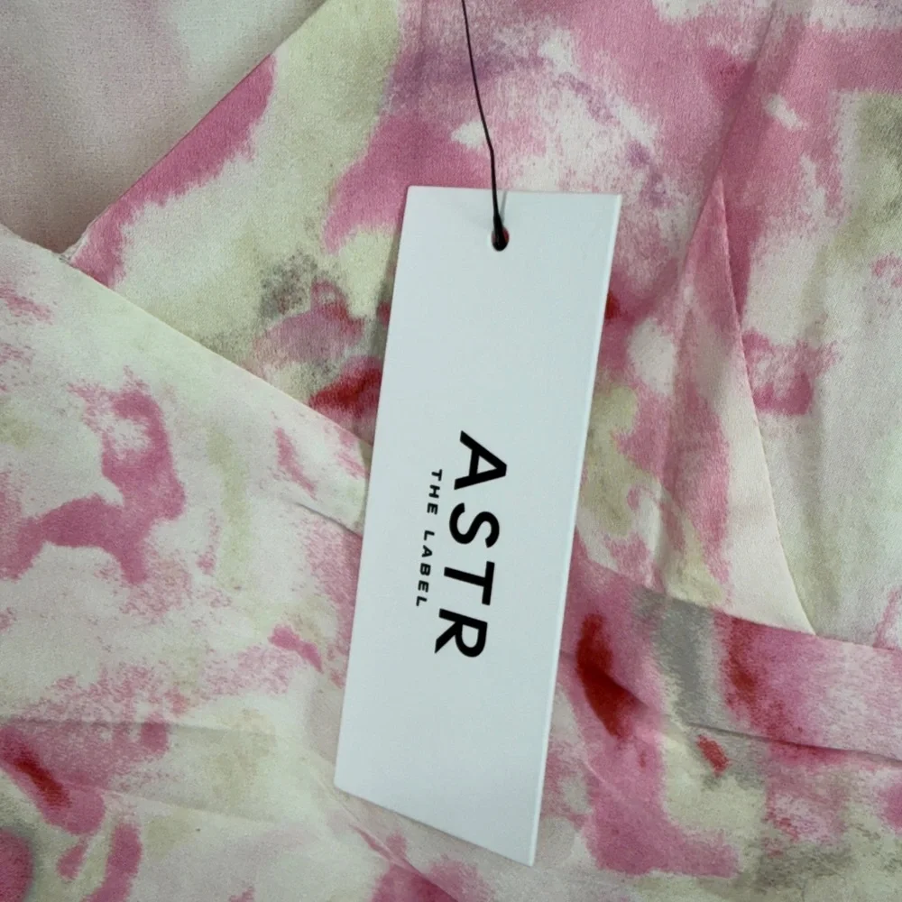 ASTR Women’s XL Pink Watercolor Asymmetric Shoulder Strap Midi Dress NEW - Picture 9 of 13